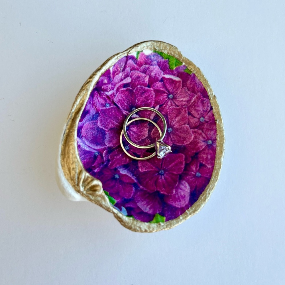 Handmade Clam Shell Ring Dish with Hydrangea Pattern and Gold Trim